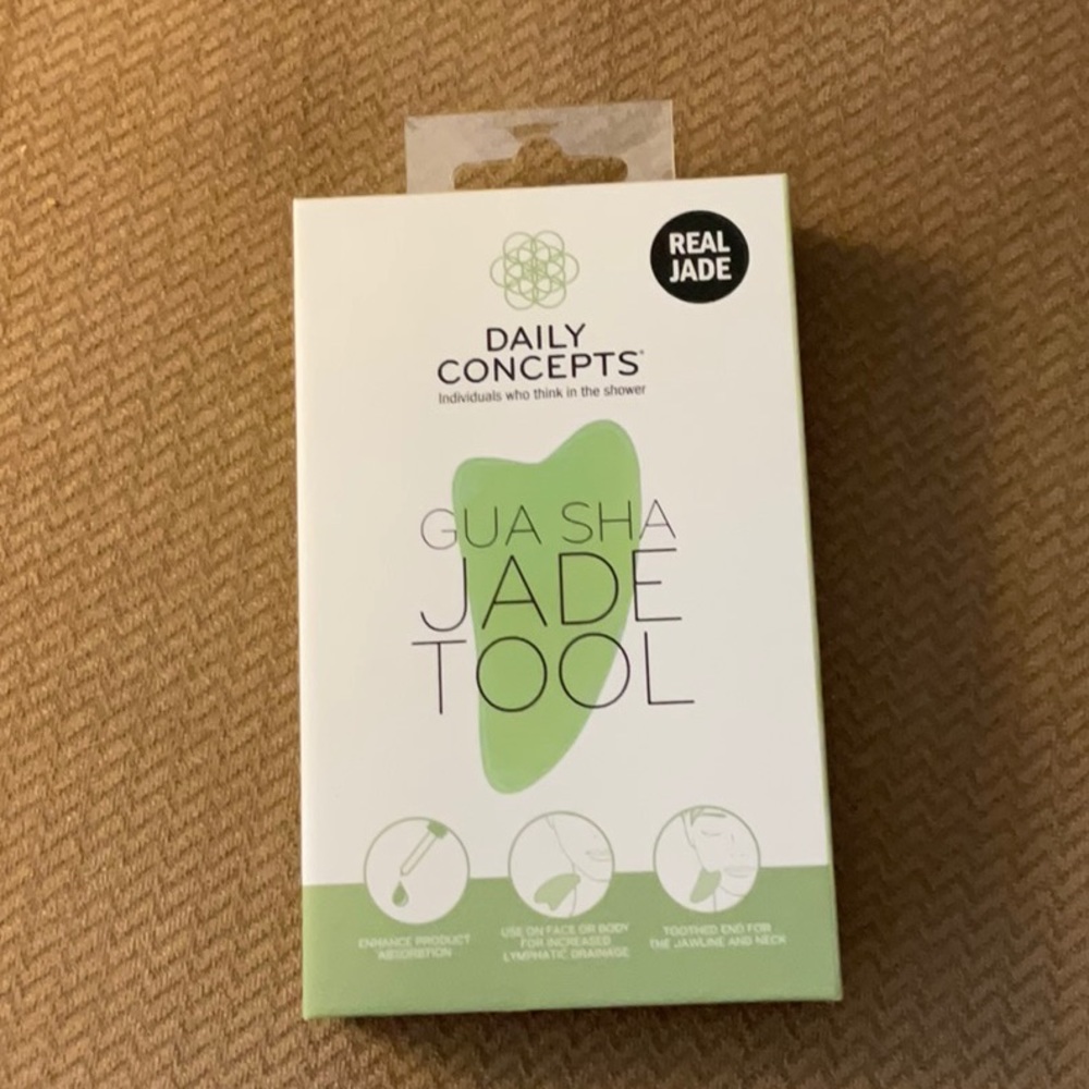 Gua sha jade tool
